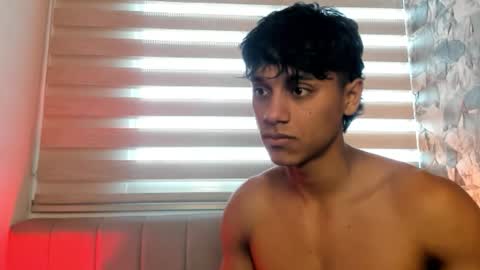 zyzz_1812 online show from 7, 3, 2026