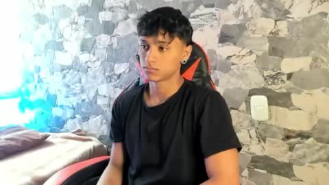 zyzz_1812 online show from 2, 6, 2026