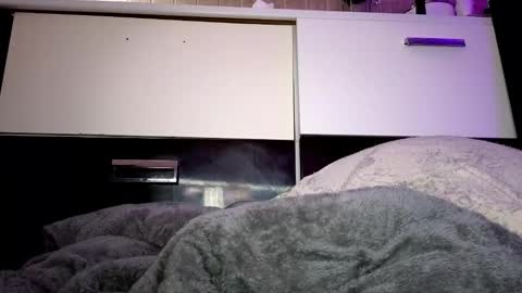 zzarraaa online show from 10, 11, 2025