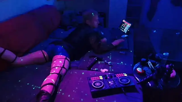 Snapshot of davidgntxxxxx chatting on 14, 2, 2026 davidgntxxxxx online show from 14, 2, 2026