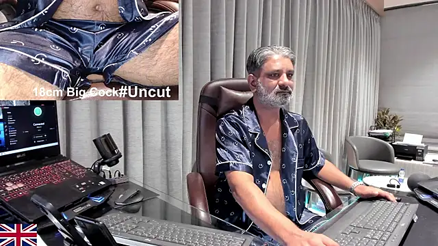 OnlineBossUK online show from 6, 4, 2026