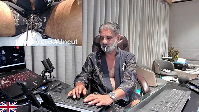 Snapshot of OnlineBossUK chatting on 9, 6, 2026 OnlineBossUK online show from 9, 6, 2026
