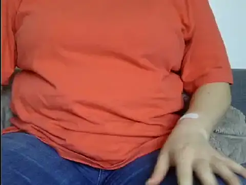 Snapshot of Squirtlady38 chatting on 27, 2, 2025 Squirtlady38 online show from 27, 2, 2025