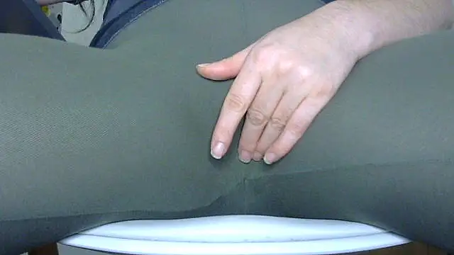 Snapshot of Squirtlady38 chatting on 9, 11, 2025 Squirtlady38 online show from 9, 11, 2025