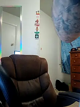 Snapshot of DADDY_KANE8--- chatting on 28, 11, 2025 DADDY KANE8--- online show from 28, 11, 2025