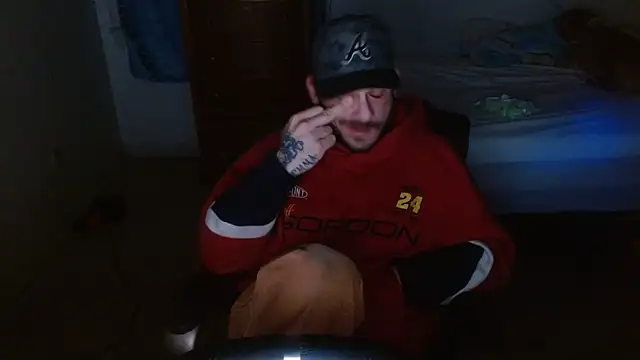 Snapshot of DADDY_KANE8--- chatting on 17, 12, 2025 DADDY KANE8--- online show from 17, 12, 2025