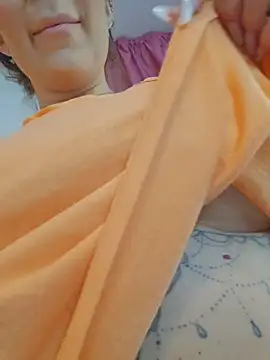 Snapshot of HessaHessy chatting on 21, 11, 2025 HessaHessy online show from 21, 11, 2025