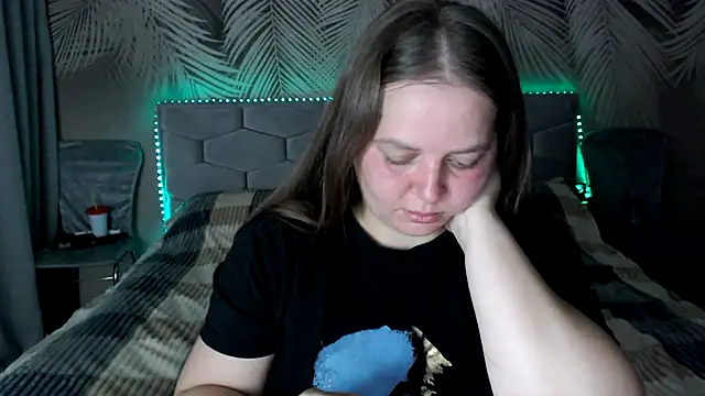 uliastar online show from 24, 9, 2025