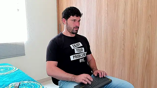 alexman fuck online show from 28, 3, 2026