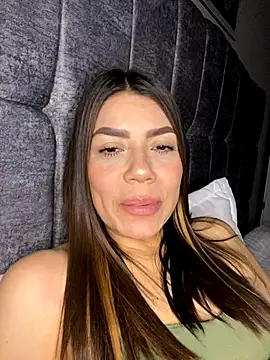 Snapshot of martina_contreras chatting on 29, 10, 2025 martina contreras online show from 29, 10, 2025