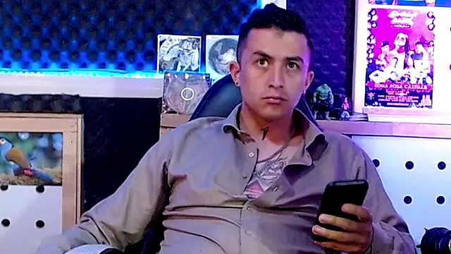 Snapshot of Darko0717 chatting on 14, 2, 2025 Darko0717 online show from 14, 2, 2025