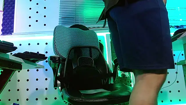 Snapshot of Darko0717 chatting on 17, 9, 2025 Darko0717 online show from 17, 9, 2025