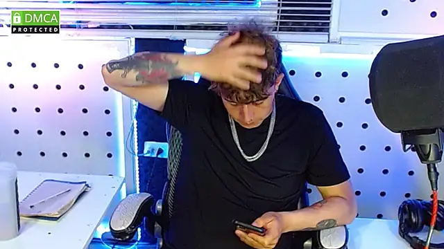 Snapshot of Darko0717 chatting on 3, 10, 2025 Darko0717 online show from 3, 10, 2025