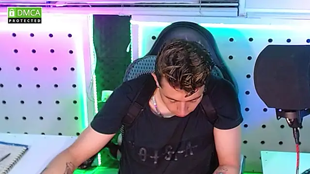 Snapshot of Darko0717 chatting on 7, 10, 2025 Darko0717 online show from 7, 10, 2025