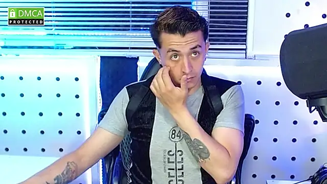 Snapshot of Darko0717 chatting on 10, 10, 2025 Darko0717 online show from 10, 10, 2025