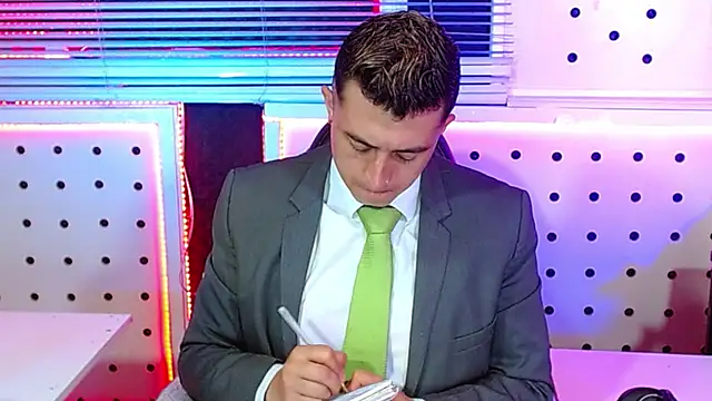 Snapshot of Darko0717 chatting on 5, 11, 2025 Darko0717 online show from 5, 11, 2025