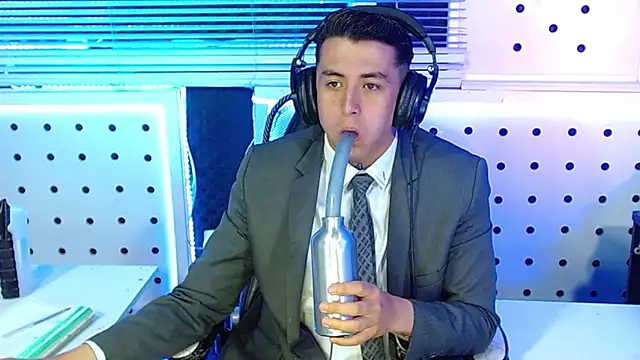 Snapshot of Darko0717 chatting on 10, 11, 2025 Darko0717 online show from 10, 11, 2025