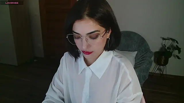 mollyopris96 online show from 20, 10, 2025