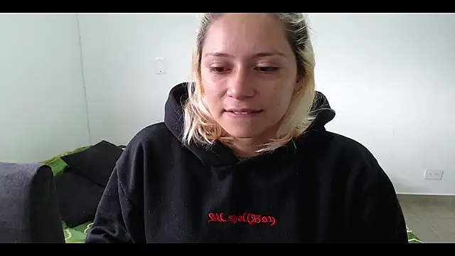 Snapshot of MommyMiaWs chatting on 16, 2, 2025 MommyMiaWs online show from 16, 2, 2025