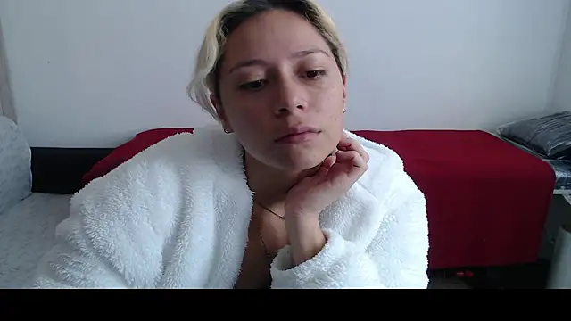 Snapshot of MommyMiaWs chatting on 13, 3, 2025 MommyMiaWs online show from 13, 3, 2025