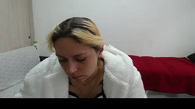 Snapshot of MommyMiaWs chatting on 15, 3, 2025 MommyMiaWs online show from 15, 3, 2025