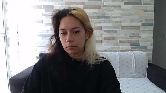 Snapshot of MommyMiaWs chatting on 29, 9, 2025 MommyMiaWs online show from 29, 9, 2025