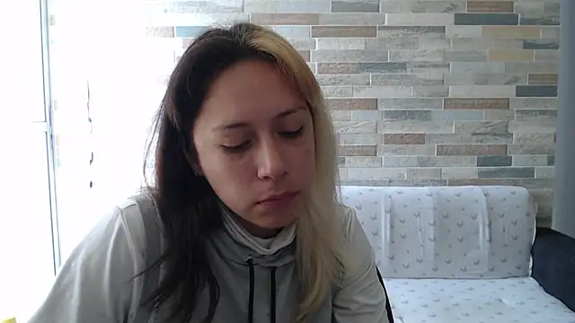 Snapshot of MommyMiaWs chatting on 3, 10, 2025 MommyMiaWs online show from 3, 10, 2025