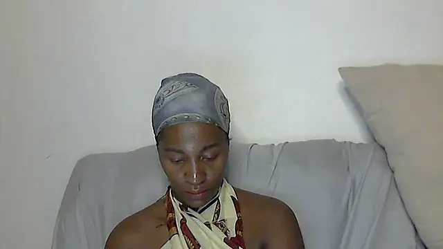 sluttylaura21 online show from 13, 3, 2025