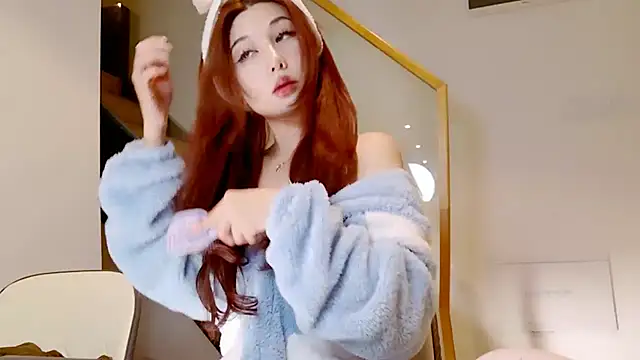 Snapshot of Serena-AU chatting on 2, 12, 2024 Serena-AU online show from 2, 12, 2024