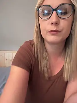 Leanymphoo online show from 7, 10, 2025