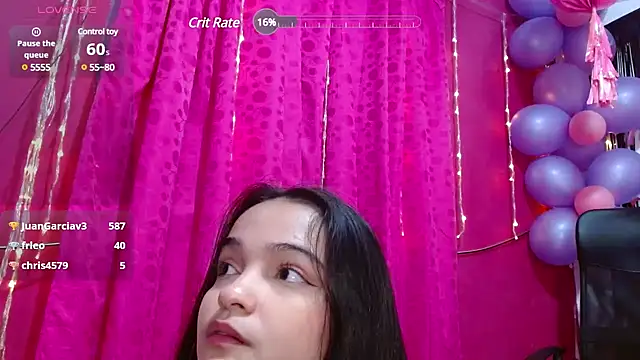 Snapshot of monica_little23 chatting on 13, 2, 2025 monica little23 online show from 13, 2, 2025