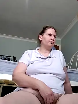 xxSexyBushLinnxx online show from 3, 3, 2025