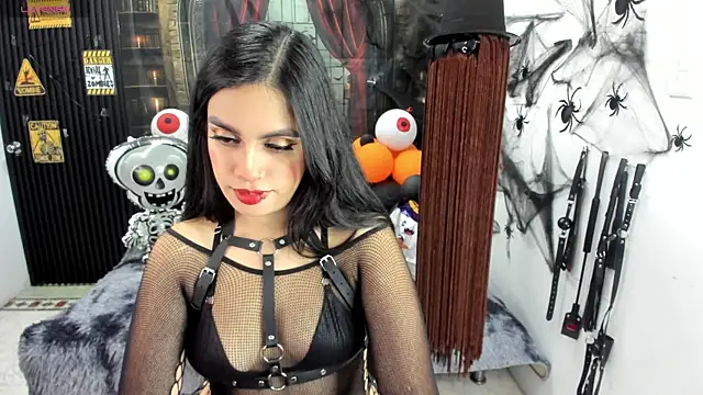 criss 21  online show from 10, 11, 2025