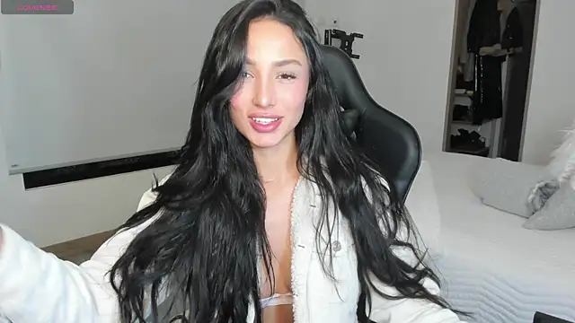 Snapshot of EvaMoet chatting on 5, 3, 2025 EvaMoet online show from 5, 3, 2025