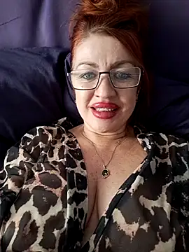 KiraXTender online show from 15, 11, 2025