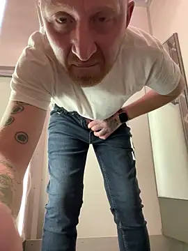 b1gd1ckg1nger86 online show from 6, 1, 2025