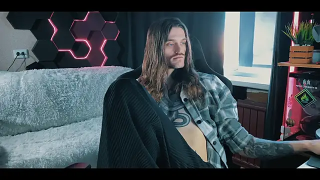 Snapshot of TechnoJesus chatting on 18, 1, 2025 TechnoJesus online show from 18, 1, 2025