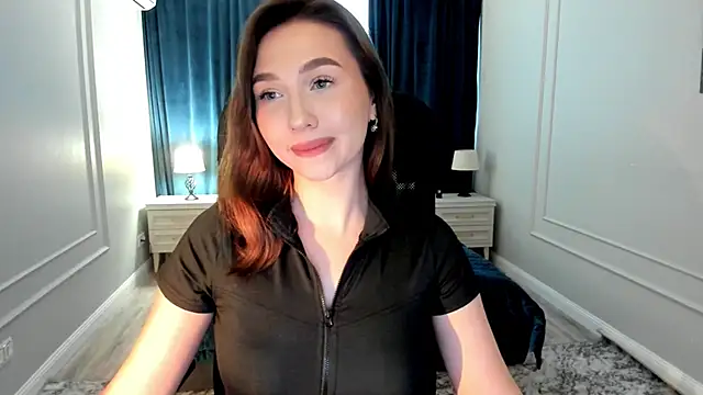 Snapshot of GracefulLook chatting on 4, 2, 2025 GracefulLook online show from 4, 2, 2025