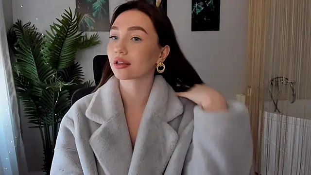 GracefulLook online show from 10, 2, 2025