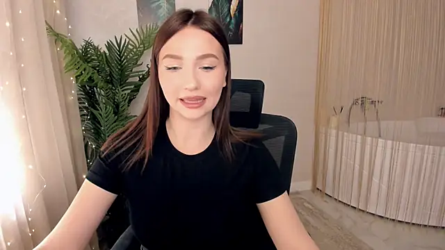 Snapshot of GracefulLook chatting on 20, 3, 2025 GracefulLook online show from 20, 3, 2025