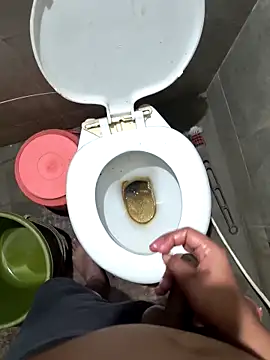 Snapshot of rajstrip12650 chatting on 13, 12, 2025 rajstrip12650 online show from 13, 12, 2025