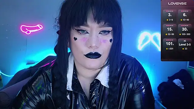 wickedxqueen online show from 6, 12, 2024