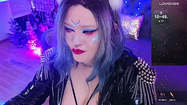 wickedxqueen online show from 1, 1, 2025