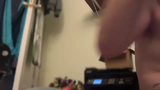 Snapshot of Fr4nk1eFFuxxx chatting on 8, 2, 2025 Fr4nk1eFFuxxx online show from 8, 2, 2025