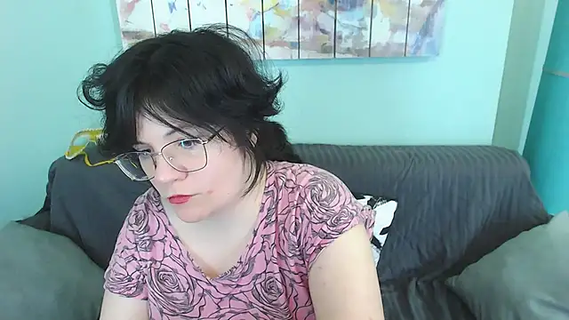 EverlyRays online show from 4, 3, 2025