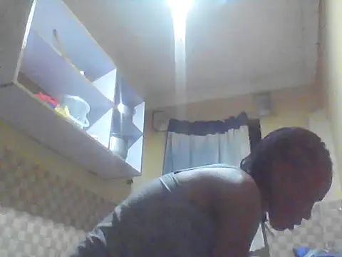 Snapshot of Smillie_prety chatting on 2, 11, 2025 Smillie prety online show from 2, 11, 2025