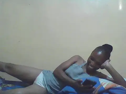 Snapshot of Smillie_prety chatting on 2, 12, 2025 Smillie prety online show from 2, 12, 2025