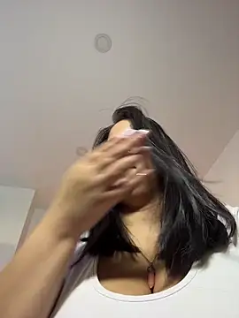 tati reyess online show from 7, 10, 2025