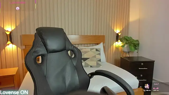 Snapshot of nataly_rodri chatting on 28, 11, 2025 nataly rodri online show from 28, 11, 2025