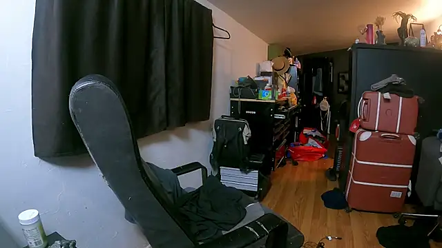 Snapshot of leanjamesdean chatting on 5, 2, 2026 leanjamesdean online show from 5, 2, 2026